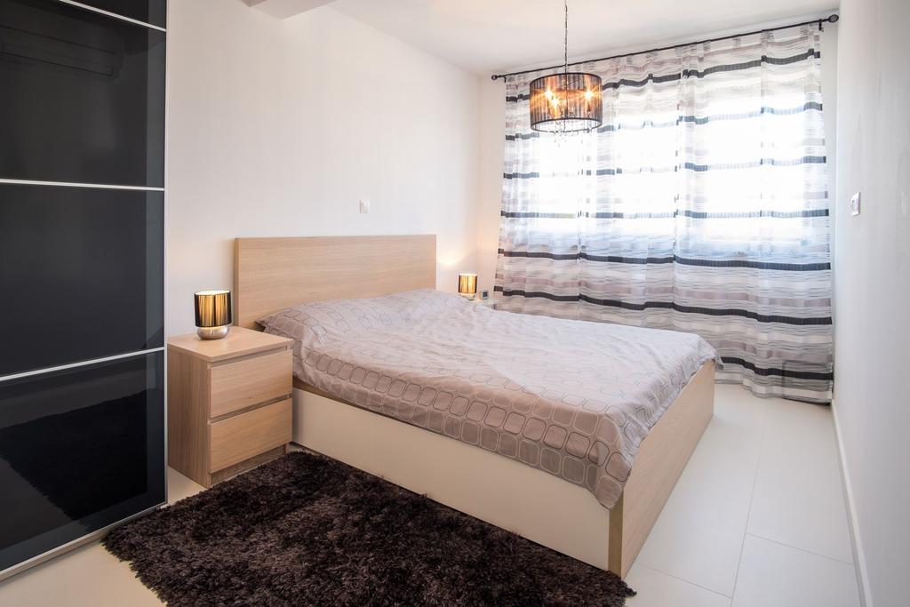 נייביצה Luxury Spa Apartment Luna חדר תמונה